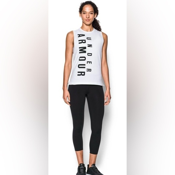 Under Armour Tank Black & White Big Logo Size Small Like New - Picture 1 of 8